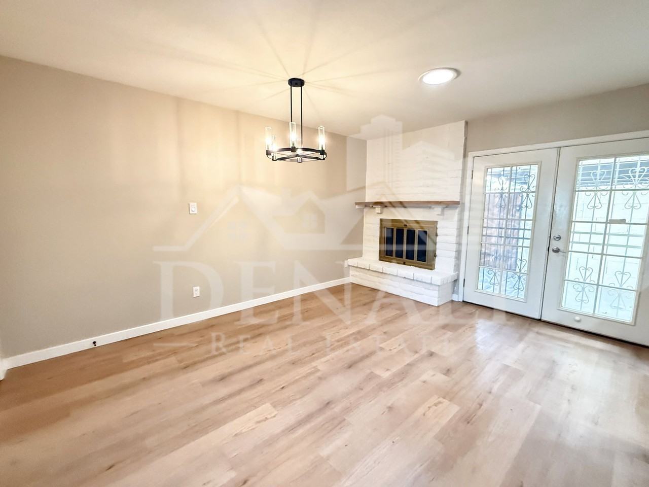 8314 E Keim Dr - Photo 4 of 21