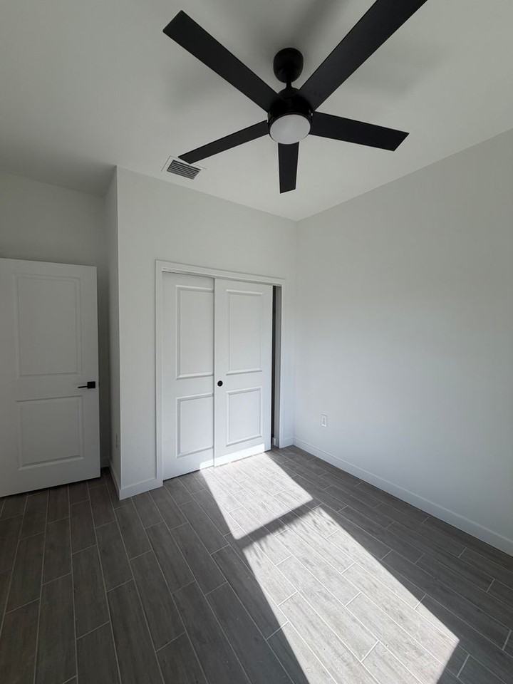 2103 Redmond St - Photo 3 of 20
