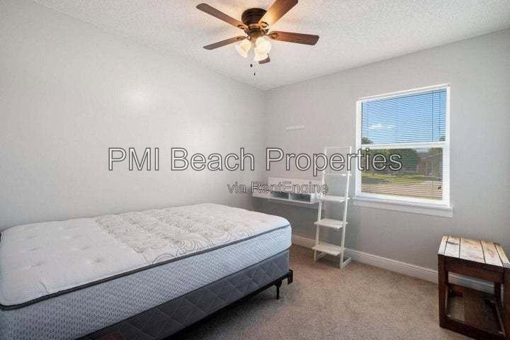 2456 Se Melaleuca Blvd - Photo 6 of 14