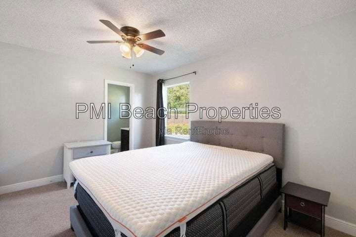 2456 Se Melaleuca Blvd - Photo 7 of 14