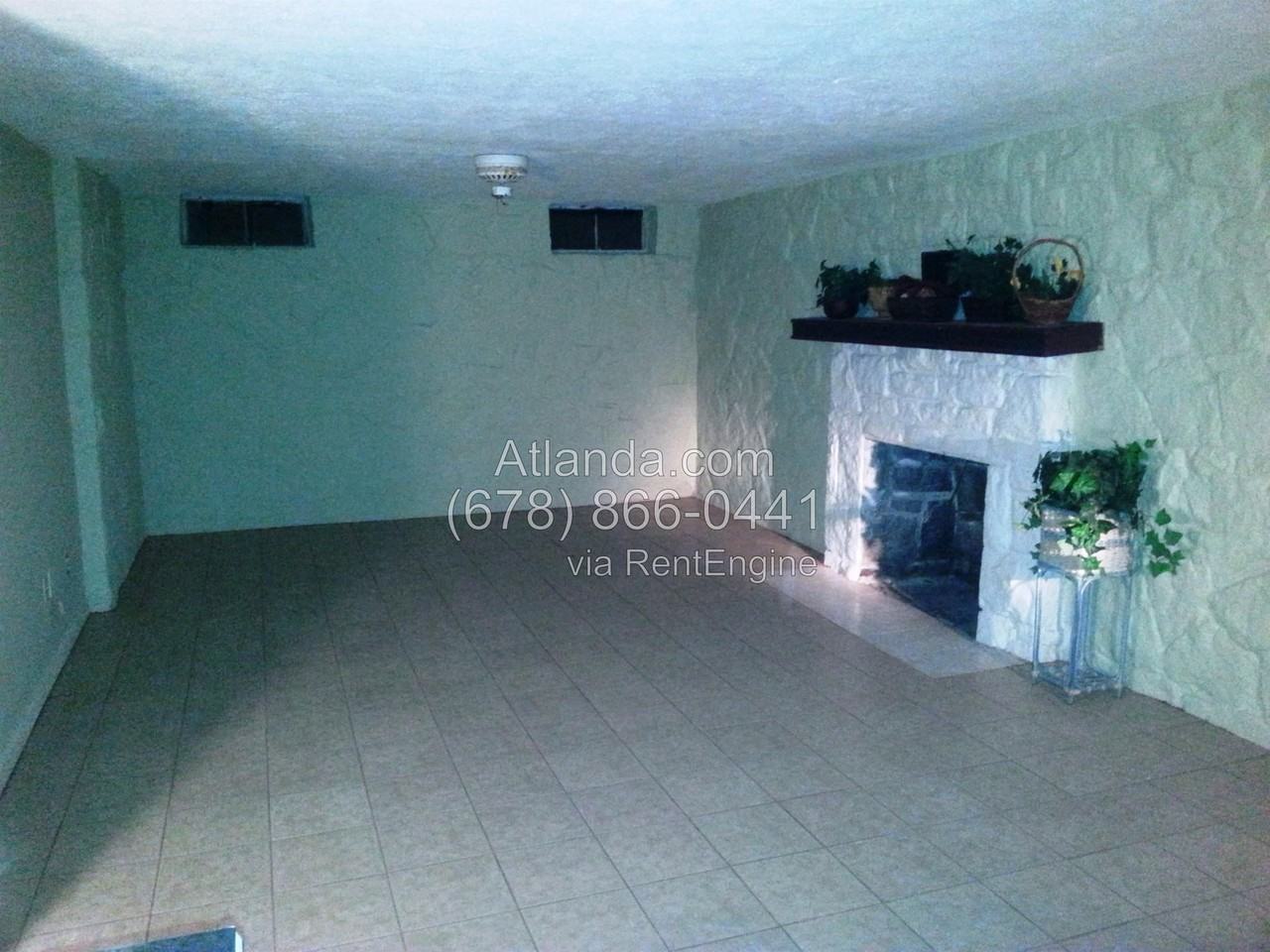 1118 Fayetteville Rd Se #B - Photo 2 of 13