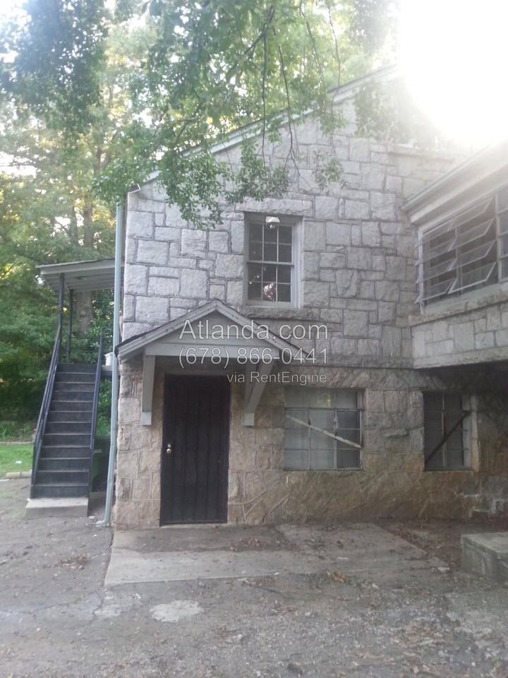 1118 Fayetteville Rd Se #B - Photo 3 of 13