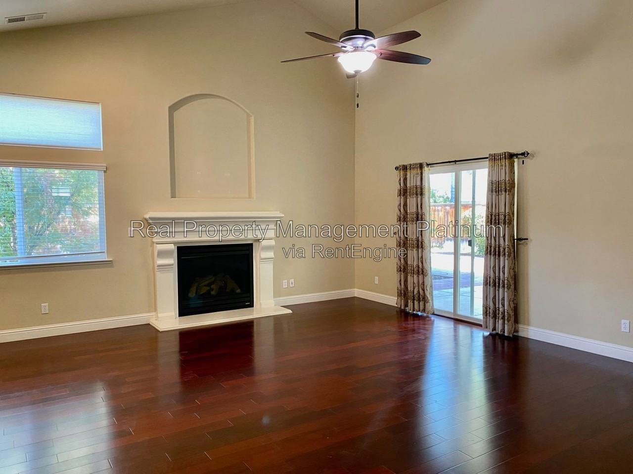 8616 N Garden Ave - Photo 4 of 16