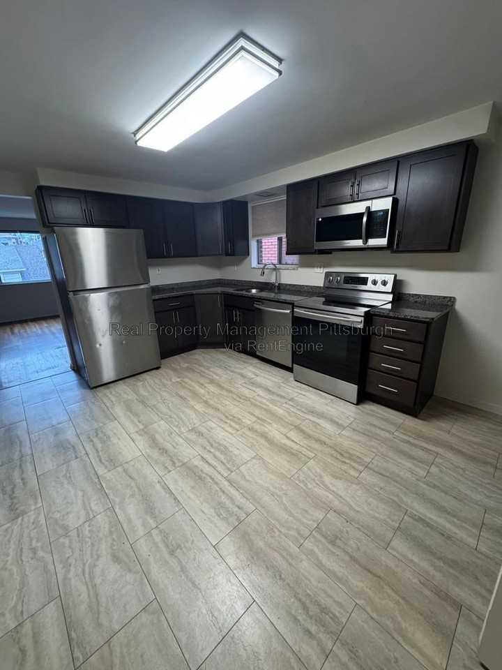 16 Sumner Ave #2 - Photo 5 of 14