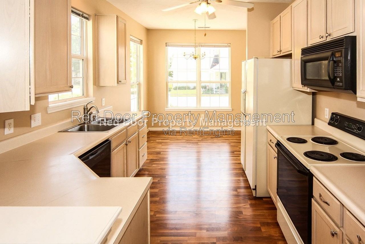 12420 Brookline St - Photo 6 of 20