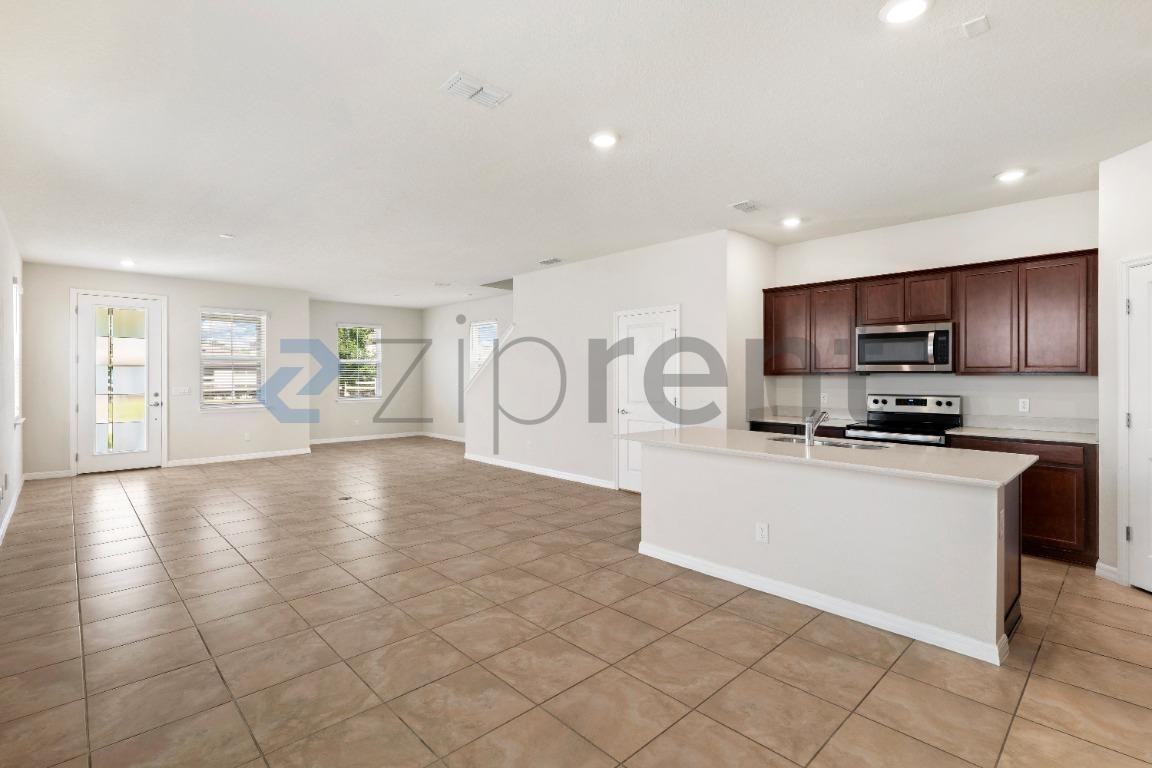 2713 Franklin Rd - Photo 5 of 35