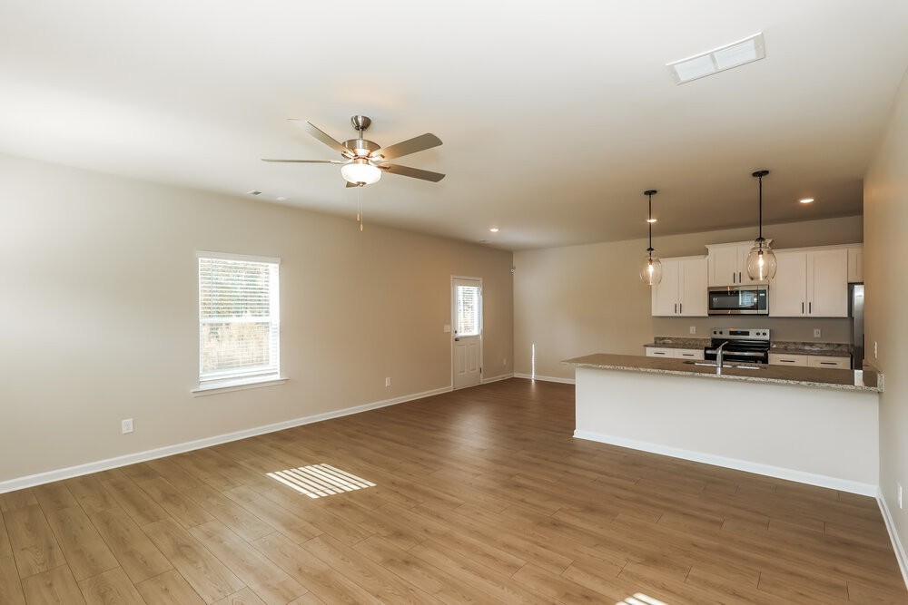 214 Katelyn Way - Photo 5 of 18