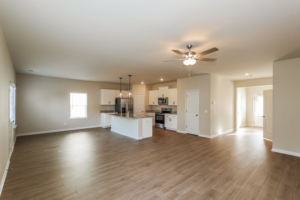 208 Katelyn Way - Photo 5 of 17