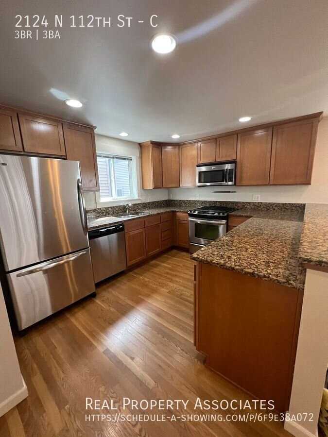 2124 N 112th St #C - Photo 3 of 19