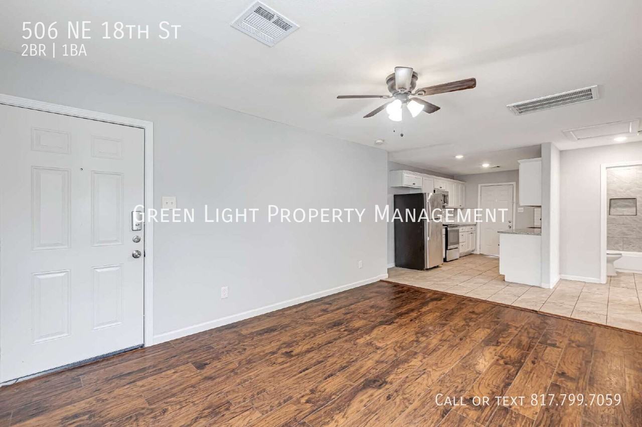 506 Ne 18th St - Photo 6 of 21