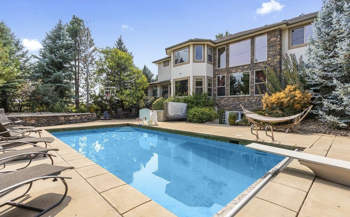 502 Stardance Way