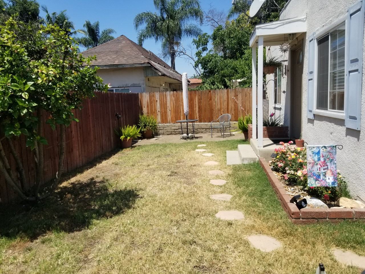 124 W Bonnie Brae Ct #NA - Photo 2 of 10