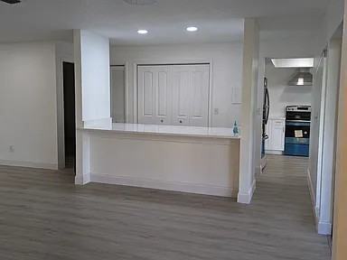 180 Joanne Pl #NA - Photo 2 of 9