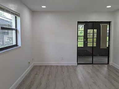 180 Joanne Pl #NA - Photo 5 of 9