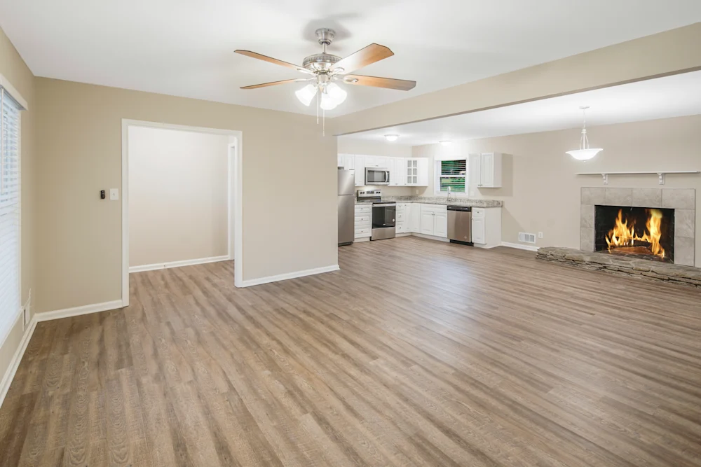 3915 Amsbury Rd #NA - Photo 3 of 9