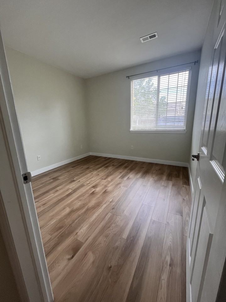 22520 E Ontario Dr #104 - Photo 6 of 11