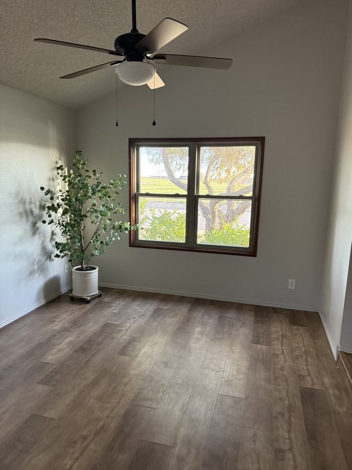 4306 E Sandia St #NA - Photo 5 of 40