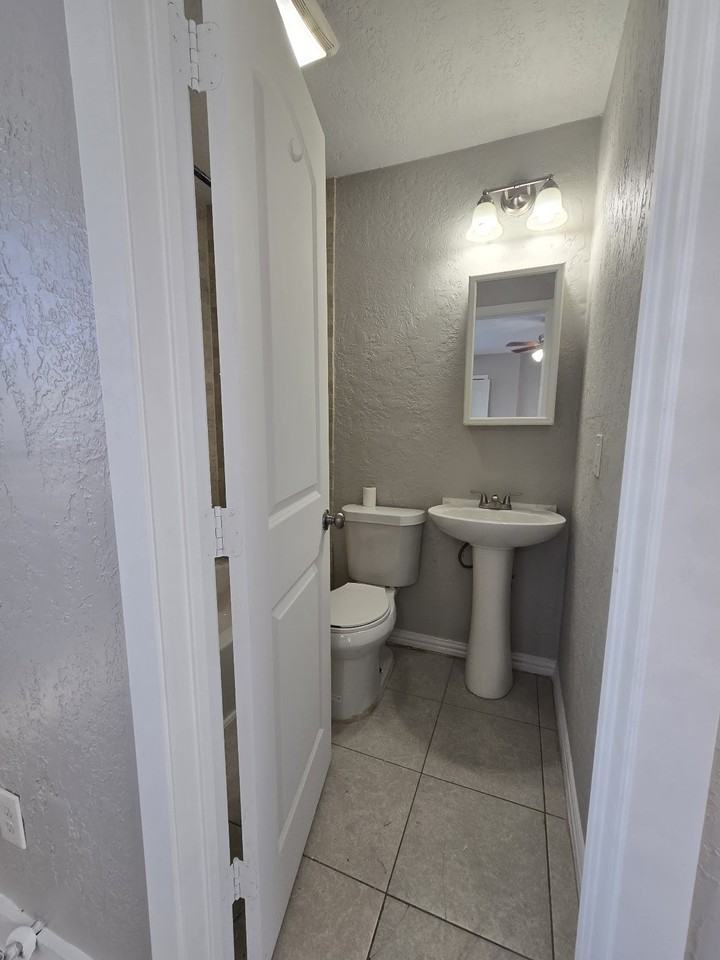 118 W Sears St #103 - Photo 6 of 12