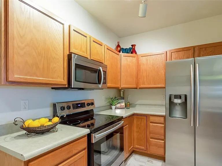 7131 S Wenatchee Way #D - Photo 7 of 17