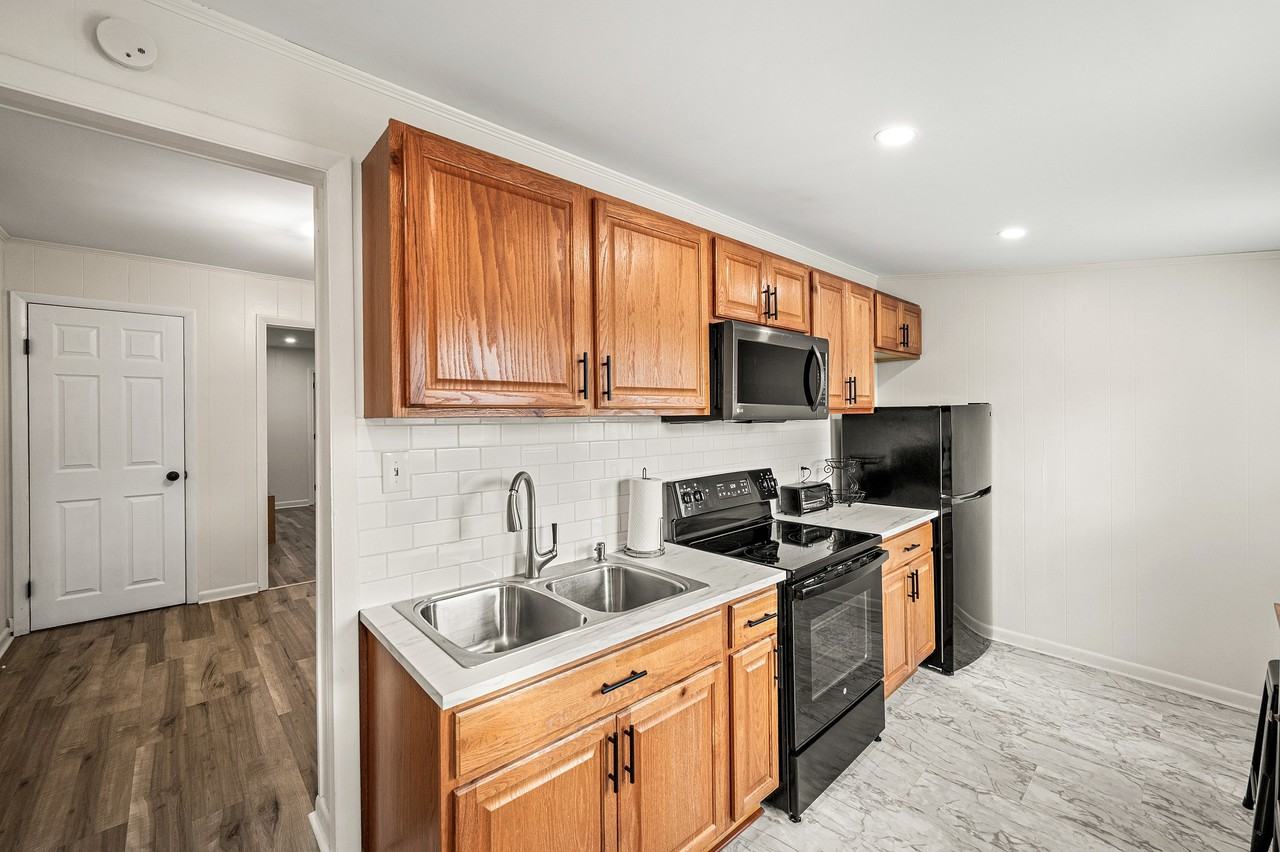 128 Adams St #1 - Photo 7 of 22