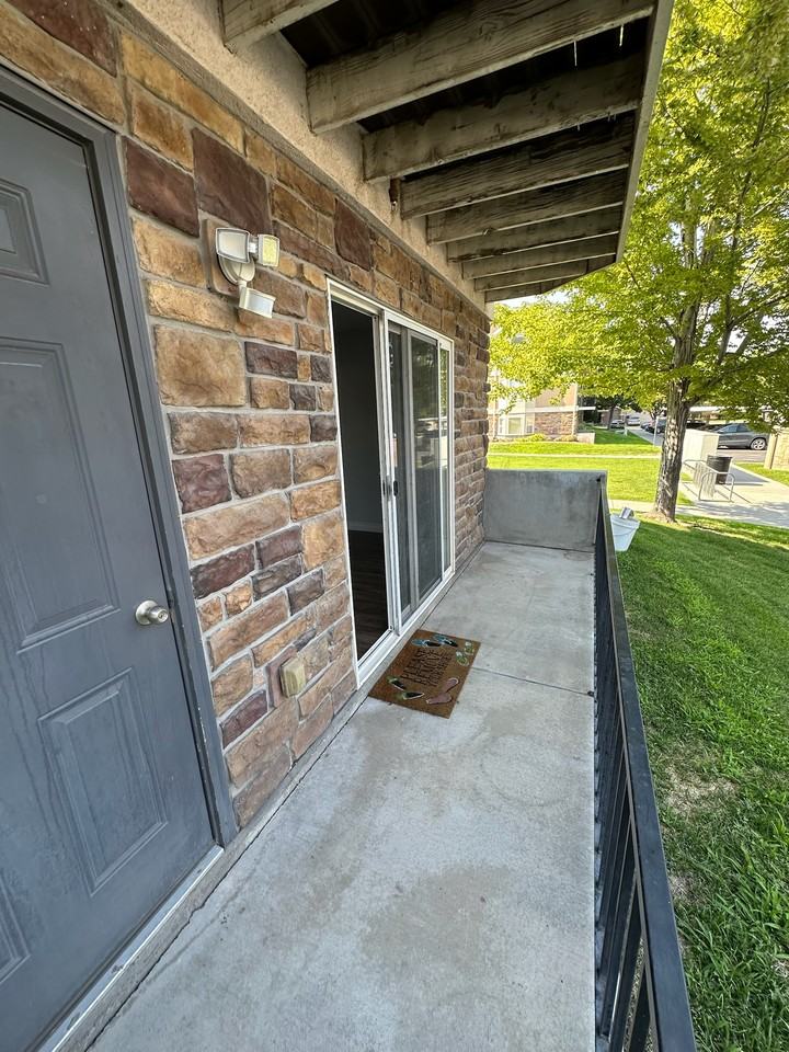 3842 S Clare Dr #D3 - Photo 7 of 20
