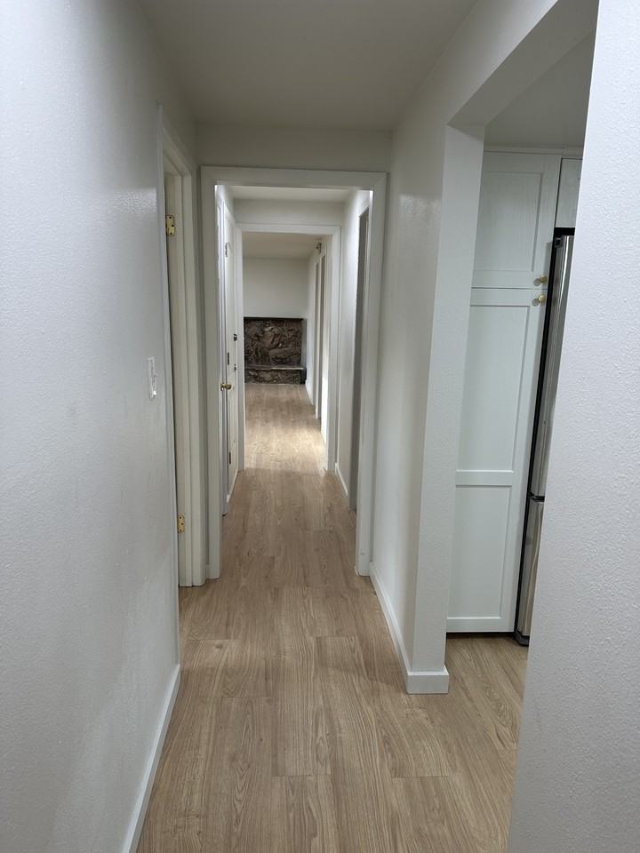 966 N Main St #B - Photo 6 of 22