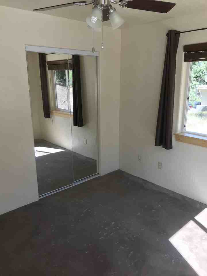1703 E Arrowhead Ave #NA - Photo 4 of 8