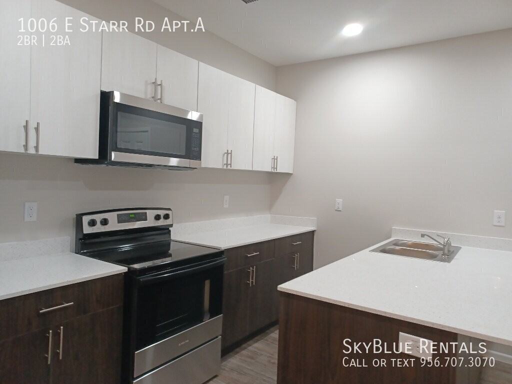 1006 E Starr St Apt A - Photo 2 of 10