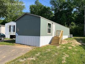 1660 Dena Dr - Photo 1 of 1