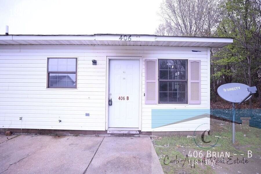 406 Brian St #B - Photo 3 of 24