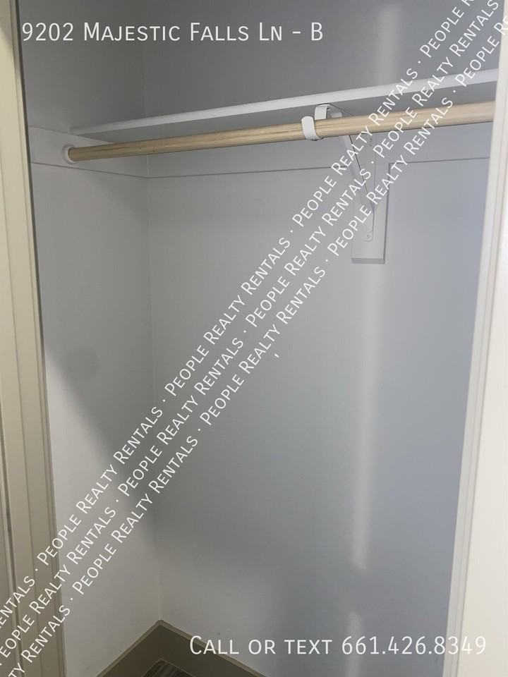 9202 Majestic Falls Ln #B - Photo 6 of 10