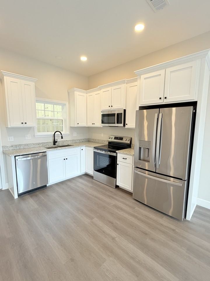 312 Mitchell St #1 - Photo 4 of 14