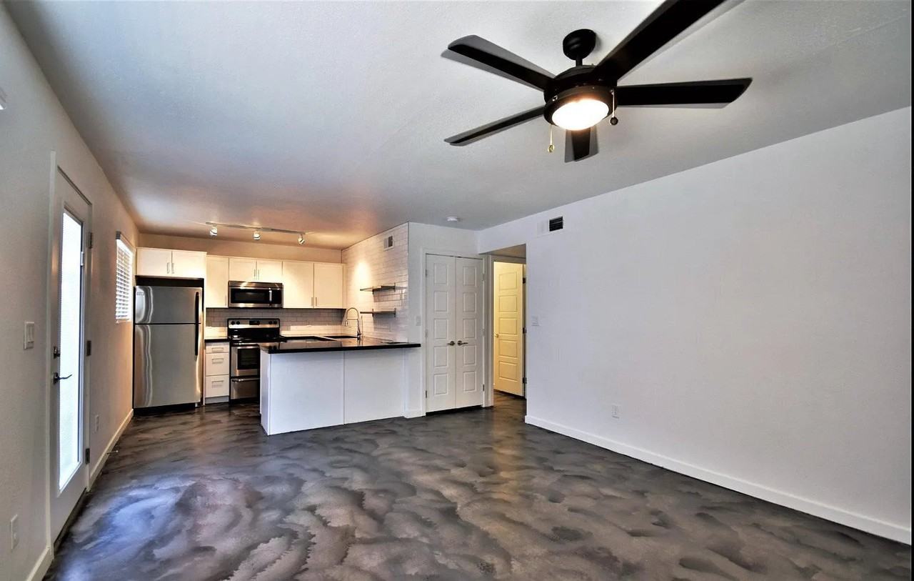 4231 N 27th St #9 - Photo 6 of 17