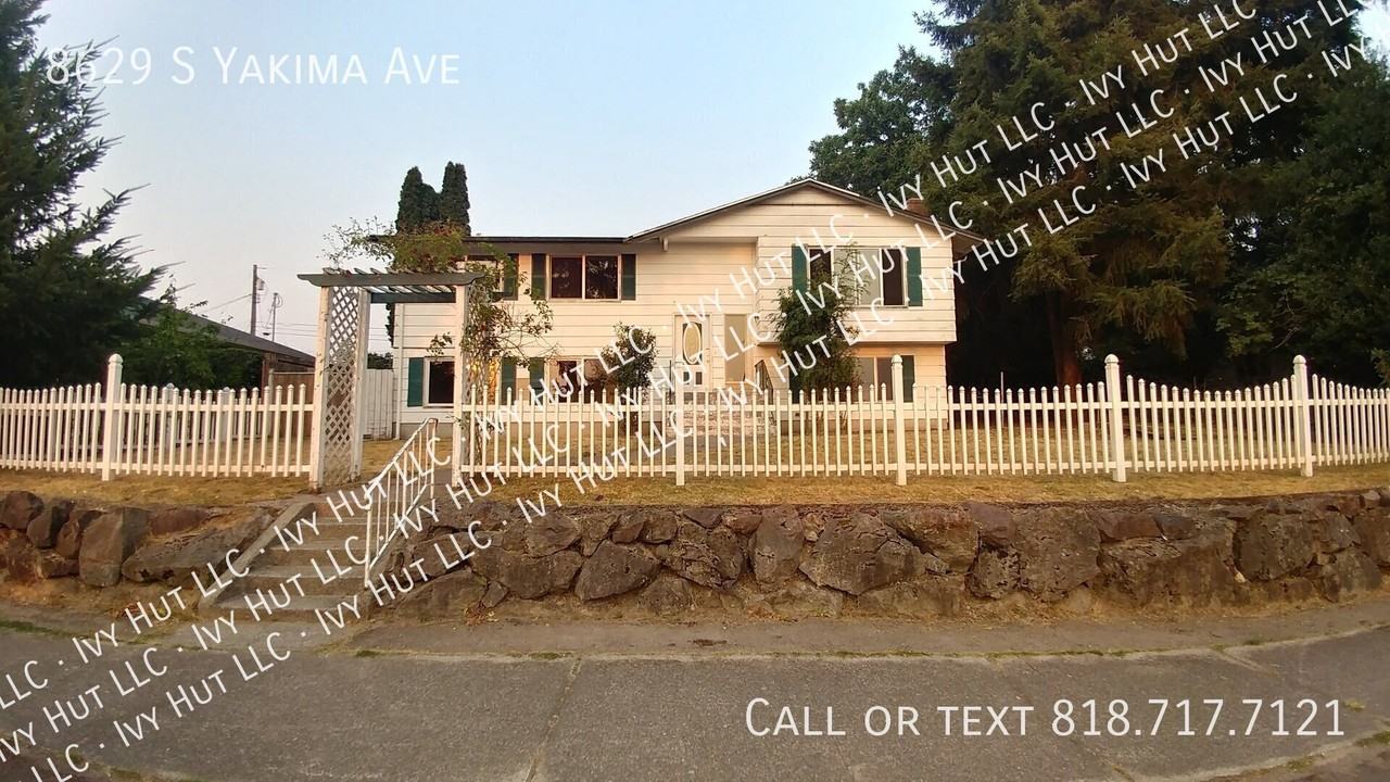 8629 Yakima Ave