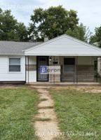 featured image of 1129 Roosevelt St