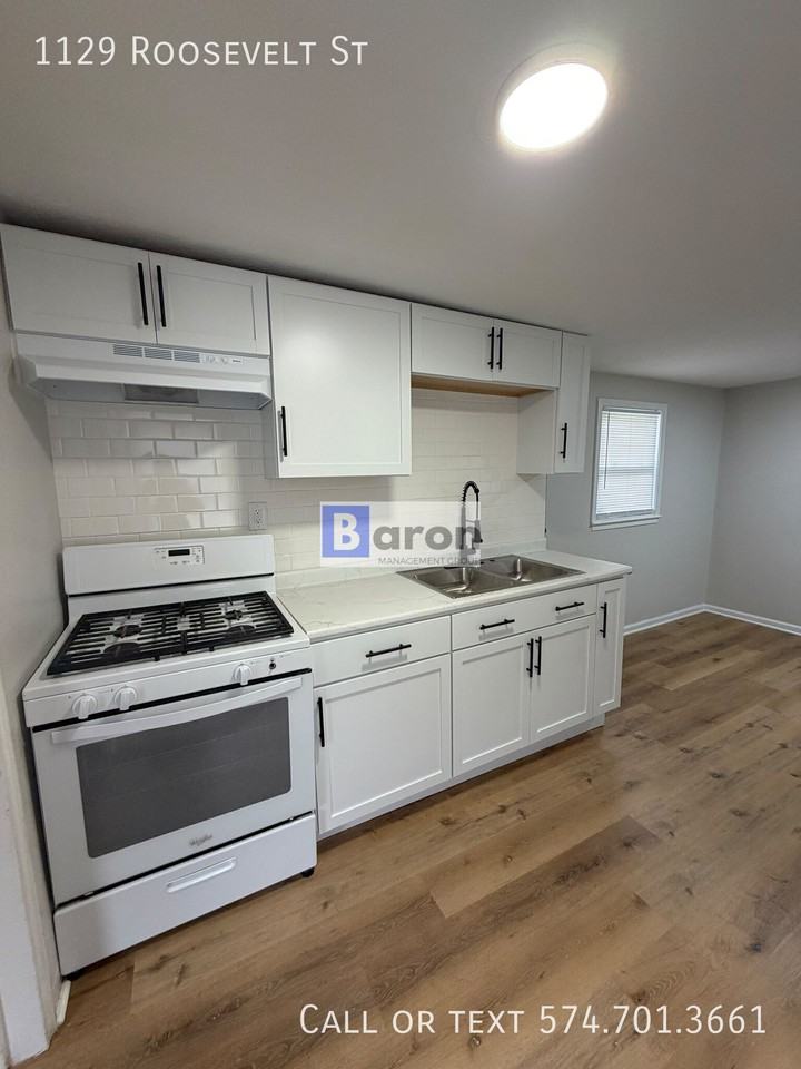 1129 Roosevelt St - Photo 7 of 10