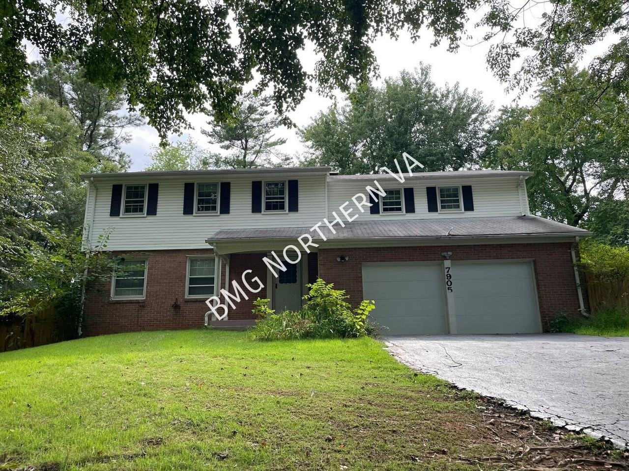 7905 Lewinsville Rd - Photo 2 of 50