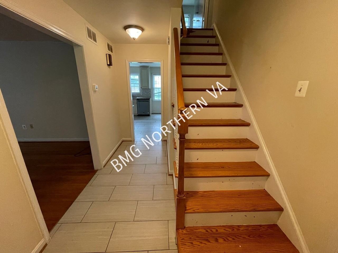 7905 Lewinsville Rd - Photo 5 of 50