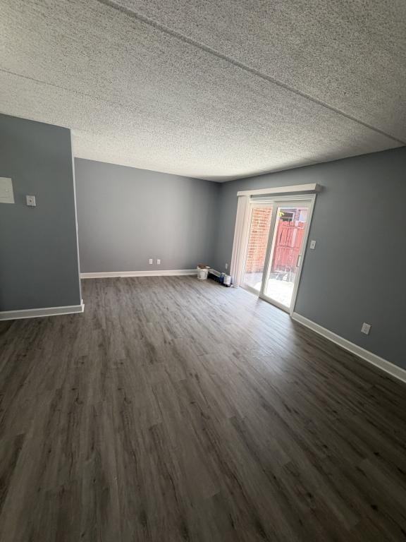 8360 12th St N - Photo 5 of 12