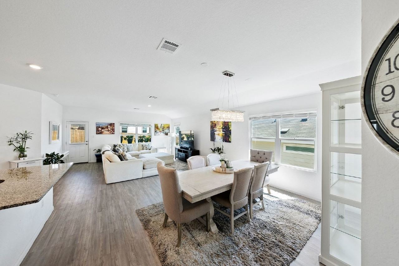 12920 Thyme Way - Photo 3 of 39