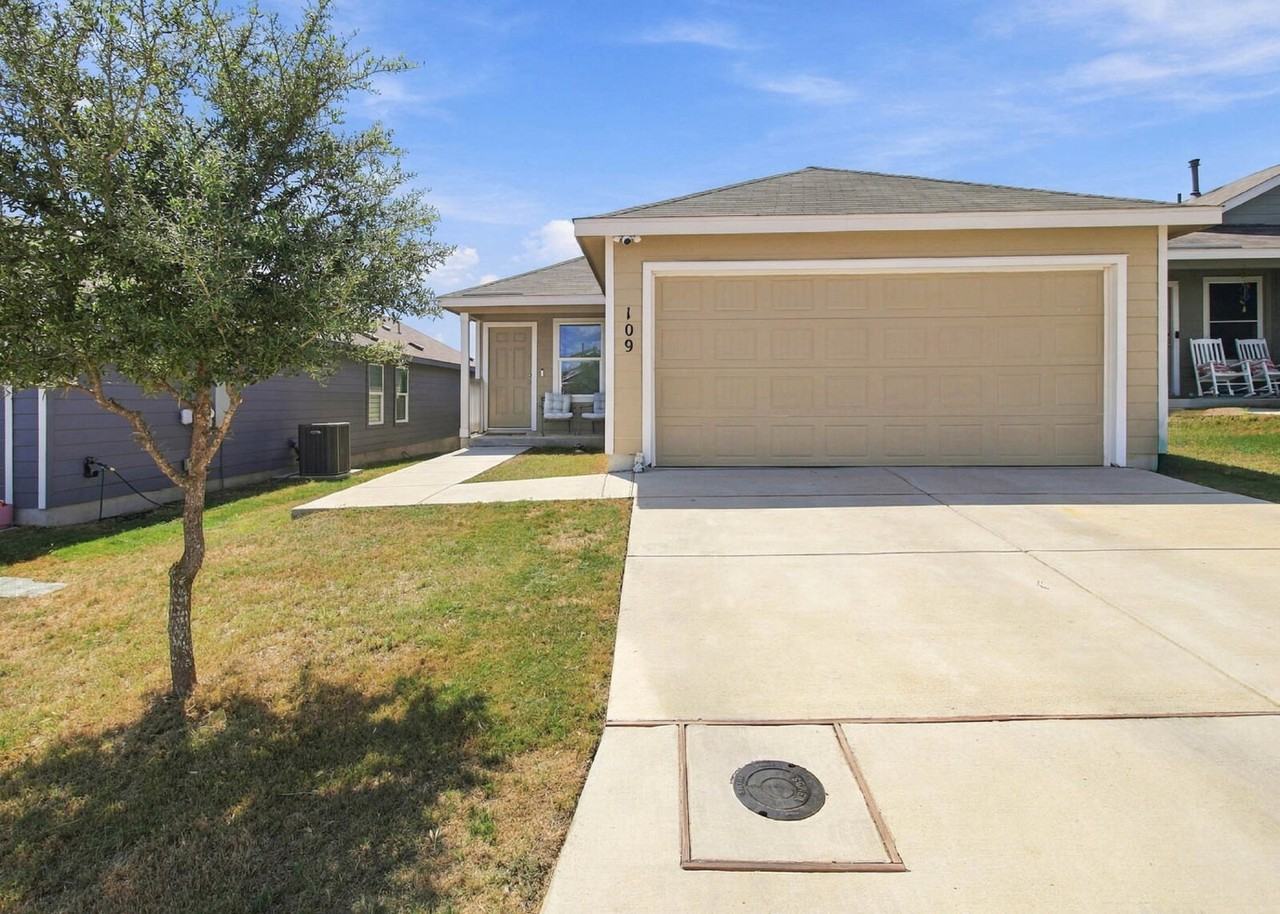 109 Kayden Ct - Photo 2 of 21
