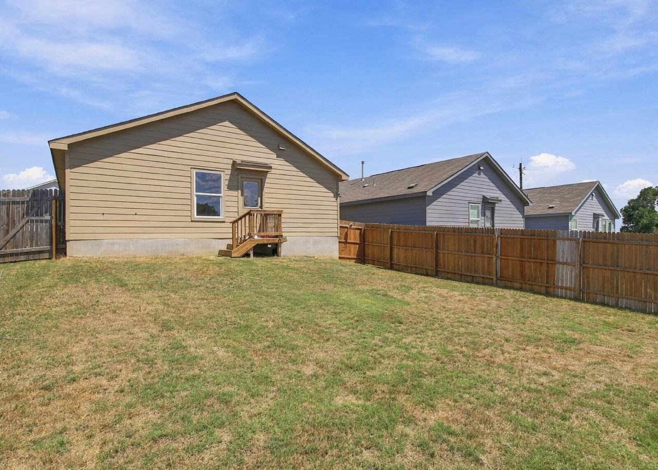 109 Kayden Ct - Photo 3 of 21