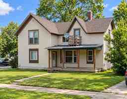featured image of 640 Broadway St