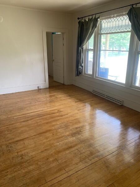 640 Broadway St - Photo 5 of 10