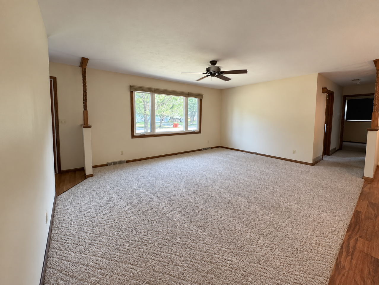 3214 Phoenix Ave - Photo 4 of 18