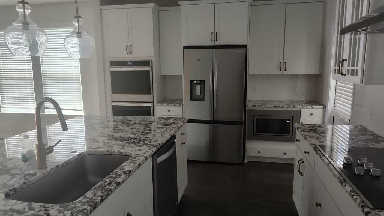 225 Benelli Dr - Photo 5 of 15