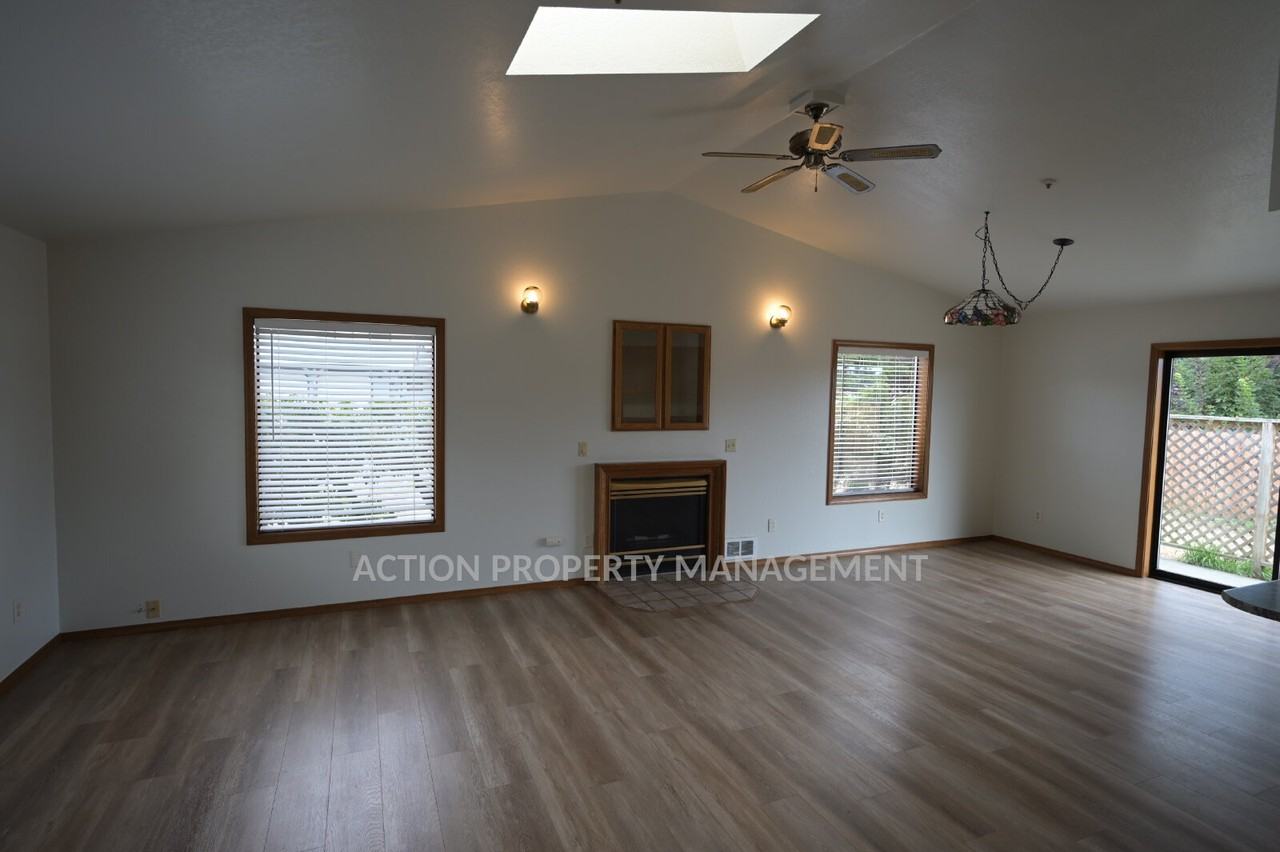 52 Crownview Ln - Photo 5 of 19