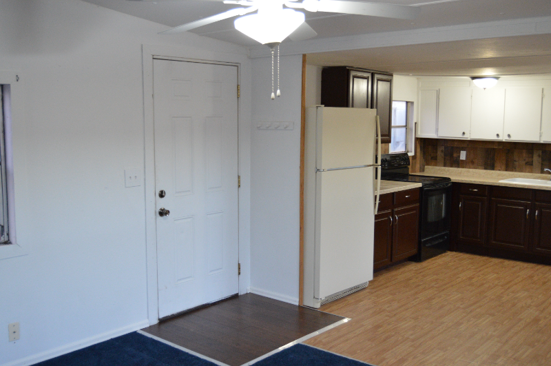 1664 N Cedar St #12 - Photo 3 of 10