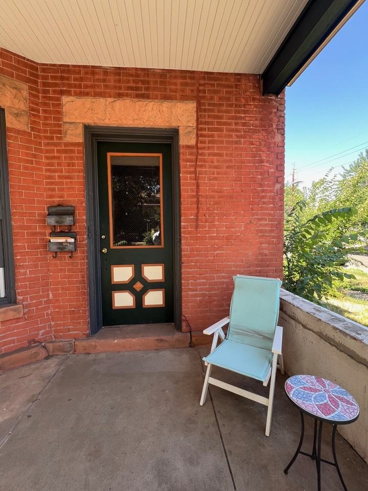 2261 N High St - Photo 4 of 16