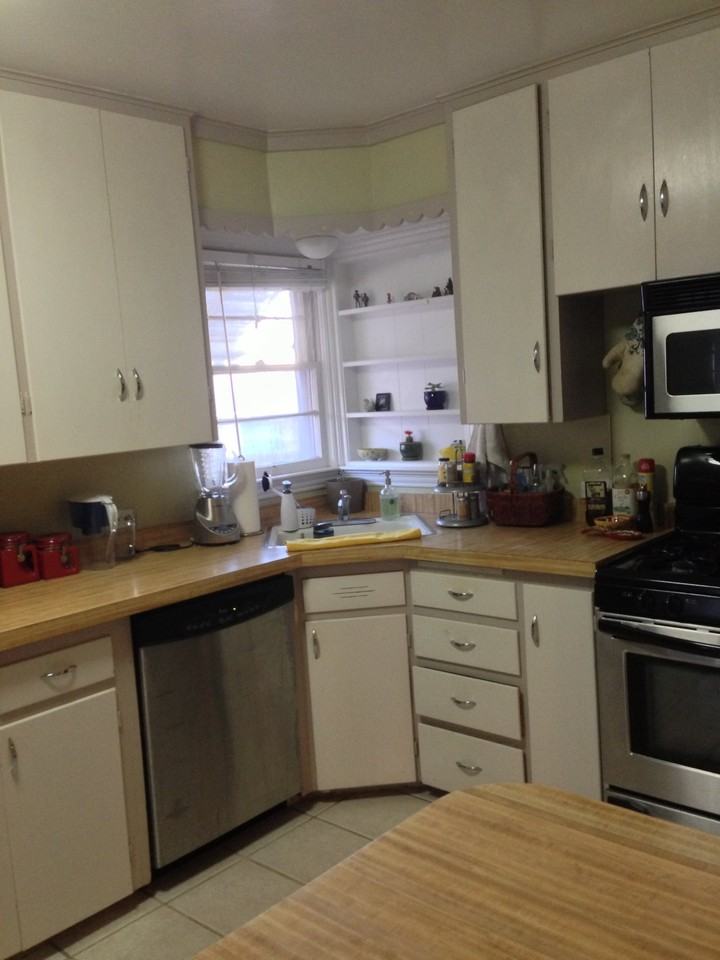 1685 S Elizabeth St - Photo 4 of 10